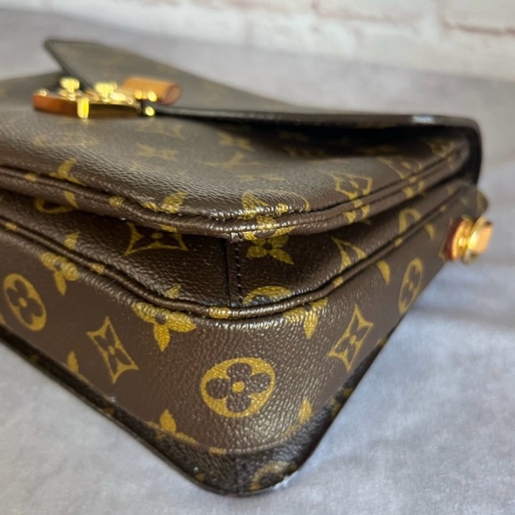 Authentic Louis Vuitton Pochette Métis - Picture 3 of 15